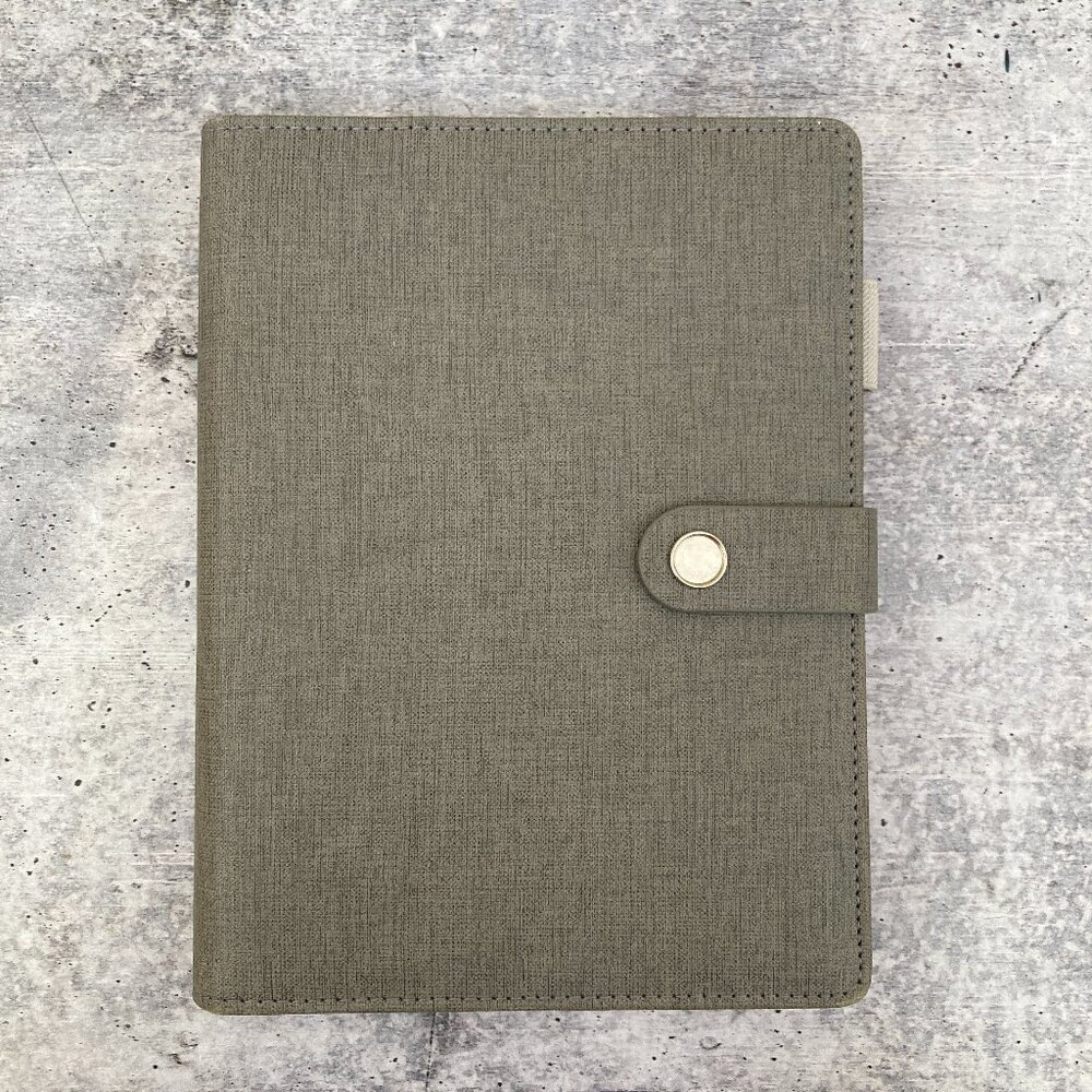 Cagie Refillable Business Notebook Organizer with Extra Pages